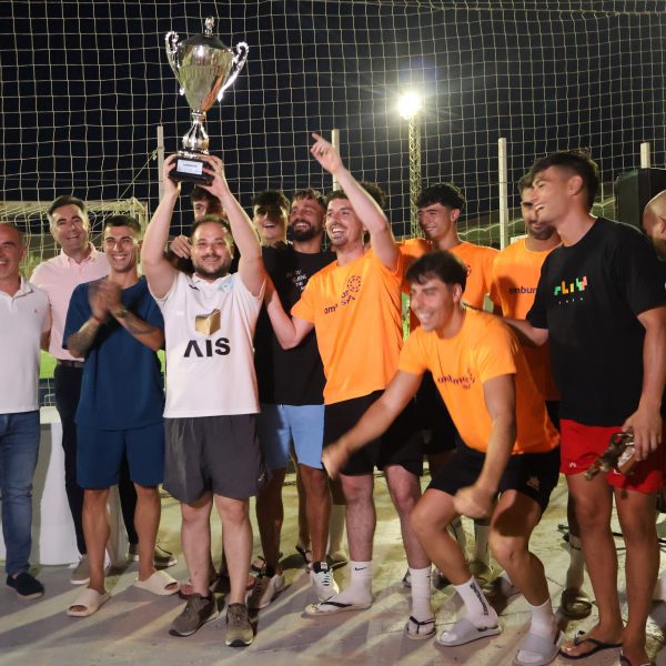 Terratenientes se hace con el Trofeo Alcalde y Campoamorgrafic Genneo con la Liga de Veteranos 2025