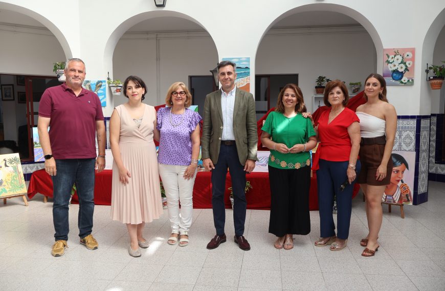 Los hogares de San Pedro y Lo Pagán acaban el curso con premios, reconocimientos y una muestra de los trabajos realizados en los talleres