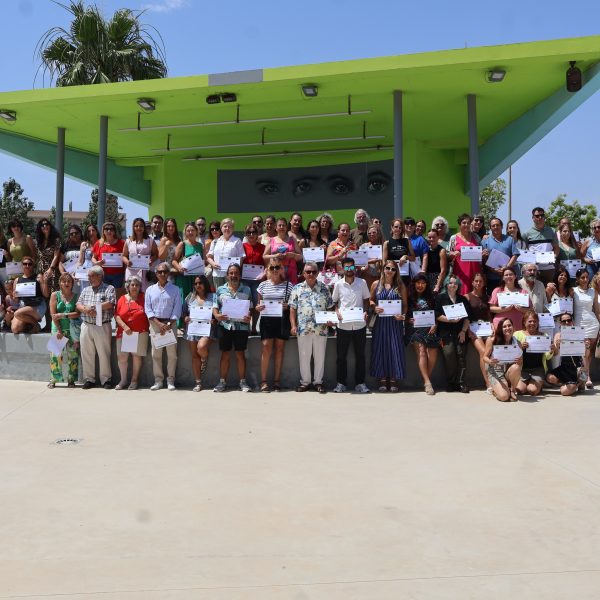 La Universidad Popular entrega los diplomas de 11 de los más de 30 cursos impartidos este año