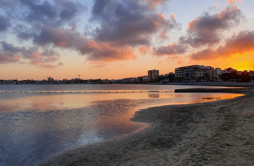 Villananitos contará con dos nuevos parques infantiles tematizados en Mingo, la mascota de San Pedro del Pinatar
