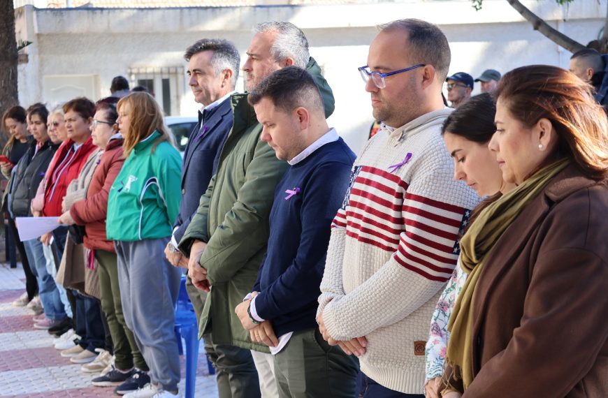 San Pedro del Pinatar clama contra la violencia hacia las mujeres