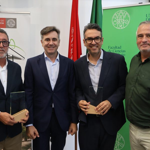 Loterías Perolo y Carlos Moreno, premiados en XII Foro de Empleo y Desarrollo local