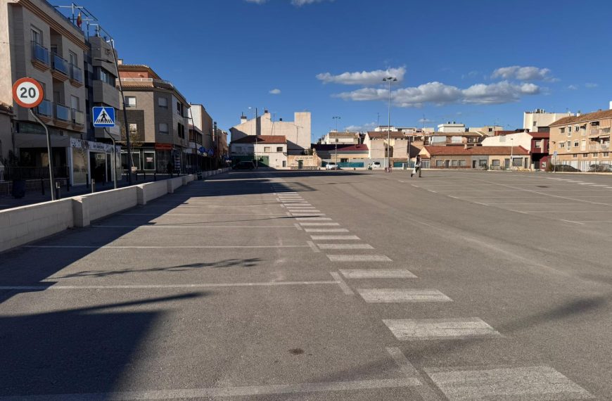 El Ayuntamiento y el parking del centro alcanzan un acuerdo para dinamizar el comercio local