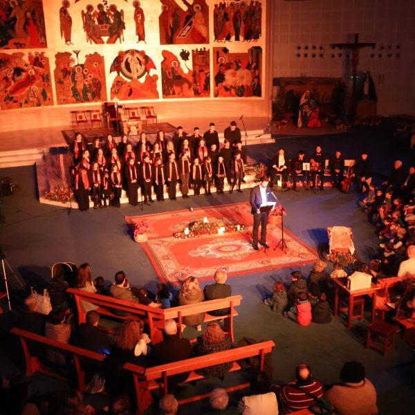 La música tradicional envuelve San Pedro del Pinatar en una noche llena de espíritu navideño