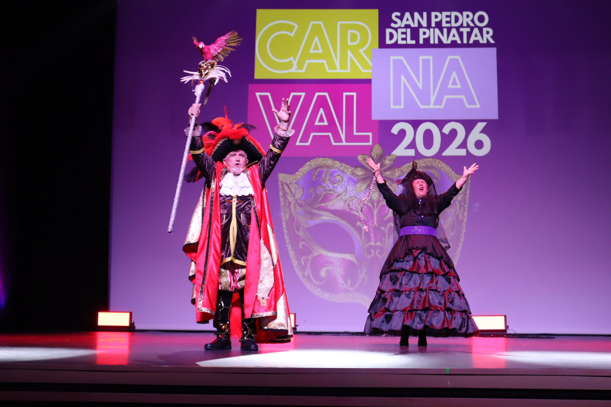 El Carnaval arranca en San Pedro del Pinatar con una gala llena de ritmo y emoción