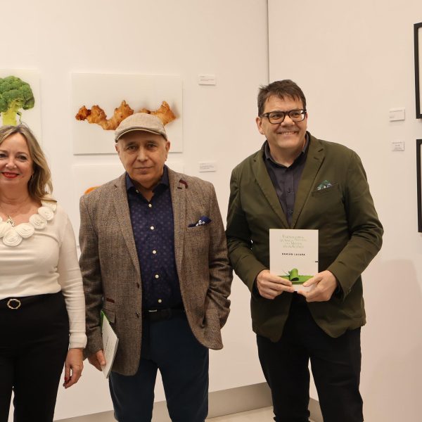 Damián Lajara reflexiona sobre la evolución de la salud y farmacología durante el siglo XX