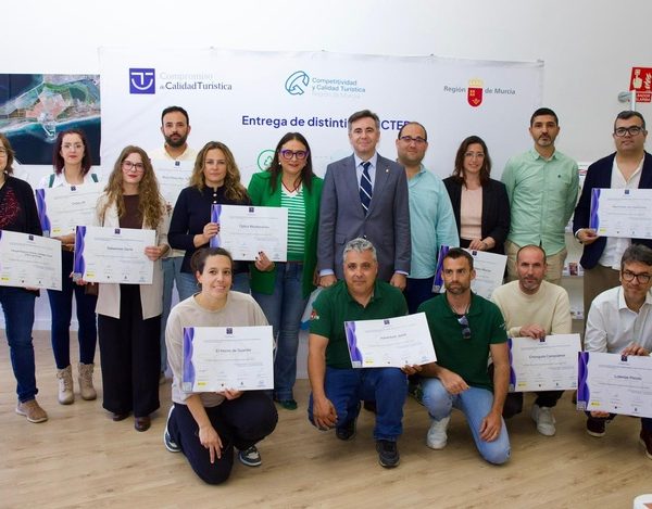 12 empresas y servicios de San Pedro del Pinatar obtienen el distintivo de calidad SICTED