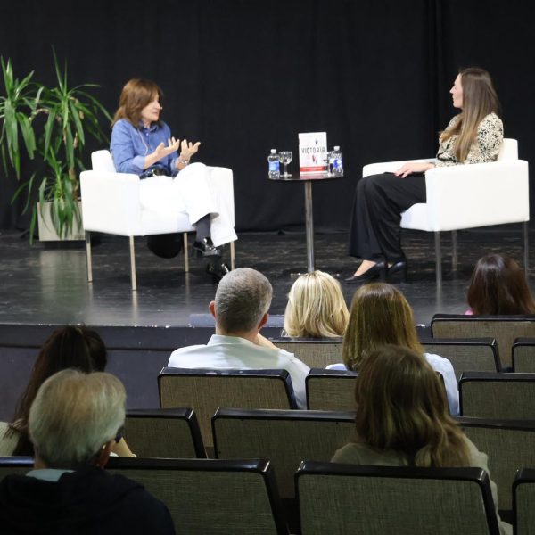 Paloma Sánchez-Garnica defiende la lectura como instrumento revolucionario para afrontar el mundo