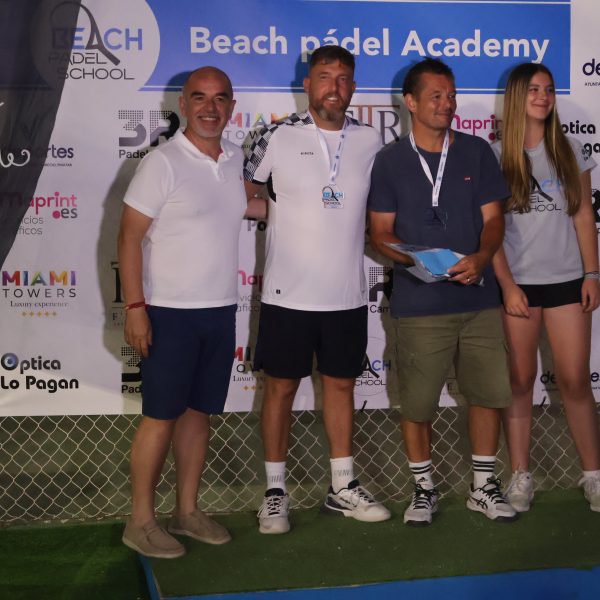 Gran éxito del Torneo de Pádel Beach Pádel School en San Pedro del Pinatar