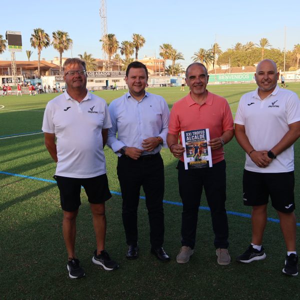 El Trofeo Alcalde de Fútbol 7 reúne a 12 equipos de veteranos durante las Fiestas Patronales de San Pedro del Pinatar