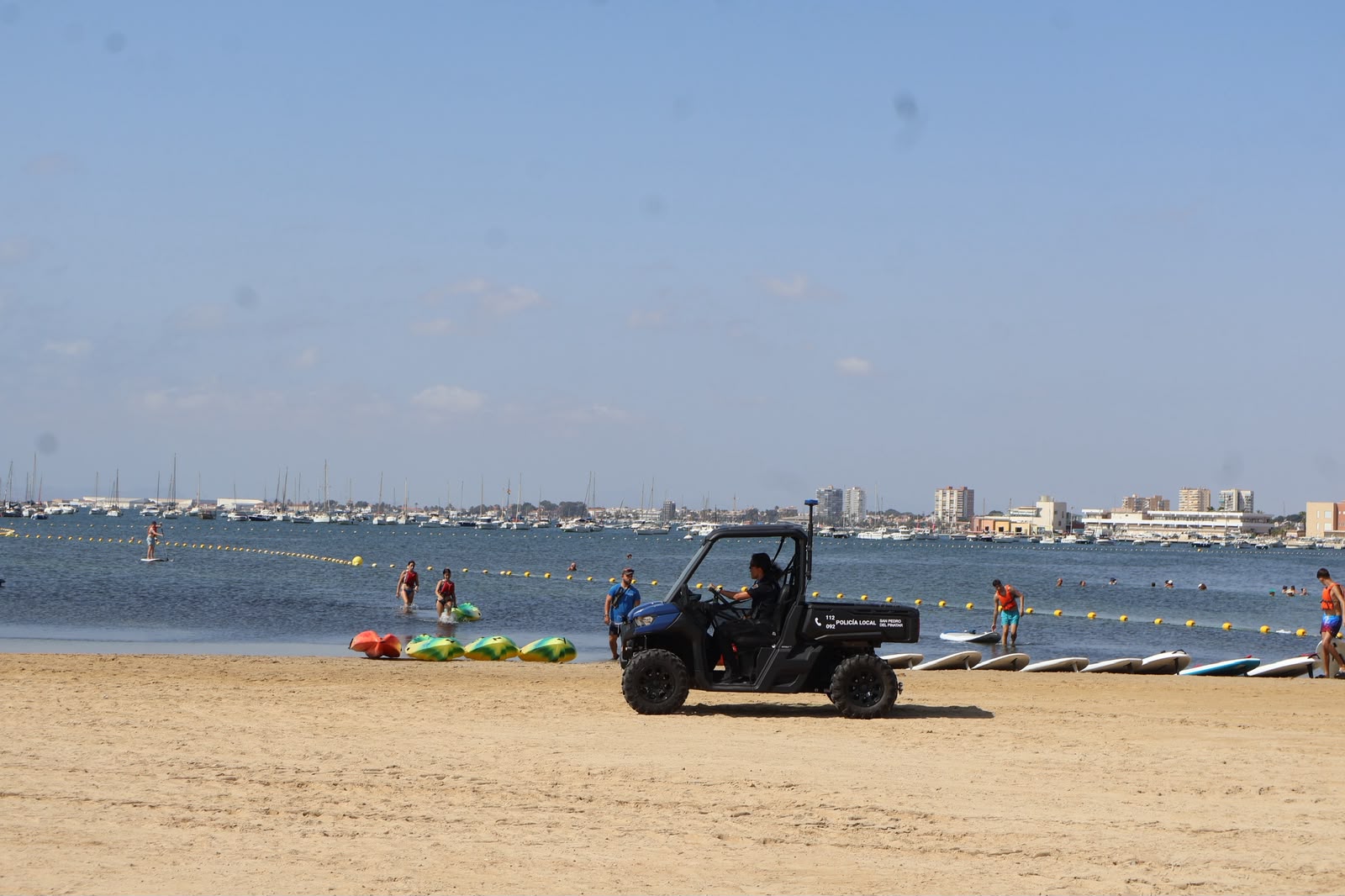 San Pedro del Pinatar incorpora un nuevo vehículo para reforzar el patrullaje en playas de Policía Local   