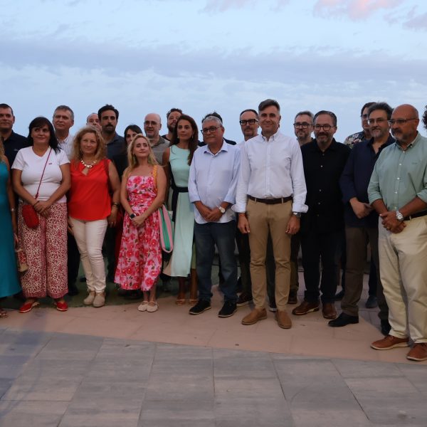 San Pedro del Pinatar acoge la exposición ‘El aventurero del mar’, una llamada a proteger y recuperar el Mar Menor