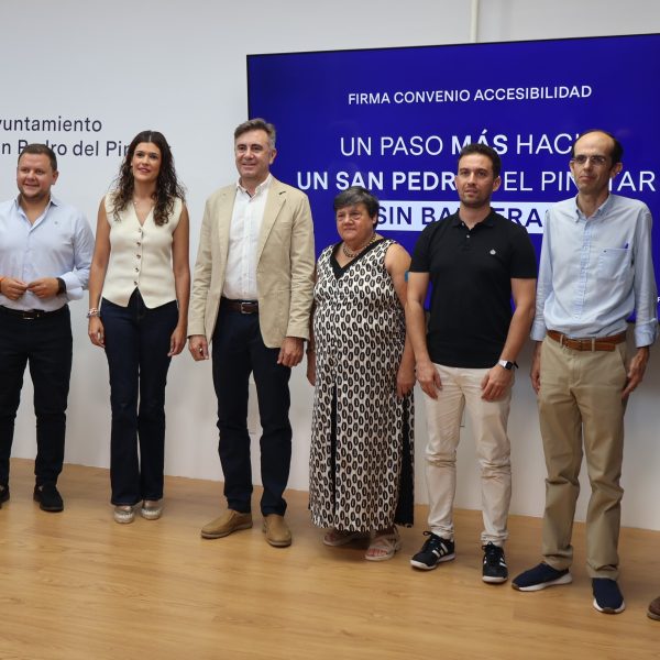 San Pedro del Pinatar refuerza su compromiso con la accesibilidad con un convenio de colaboración con FAMDIF/COCEMFE-Murcia
