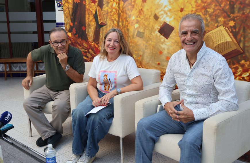 Juan Cayuela y Tomás Guillén acercan sus obras al público en el Otoño literario